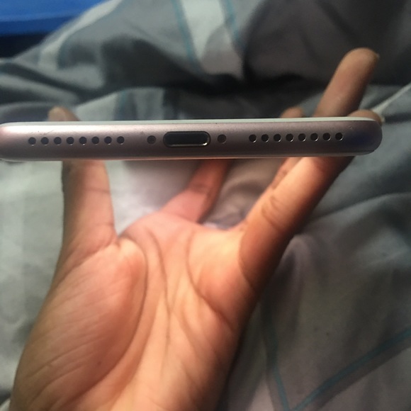 Iphone 7+ - Picture 3 of 3